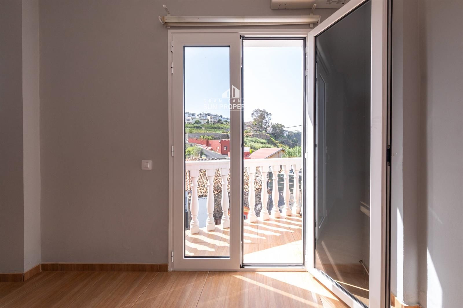 Exclusiva vivienda de nueva construcción en Moya - Foto 14