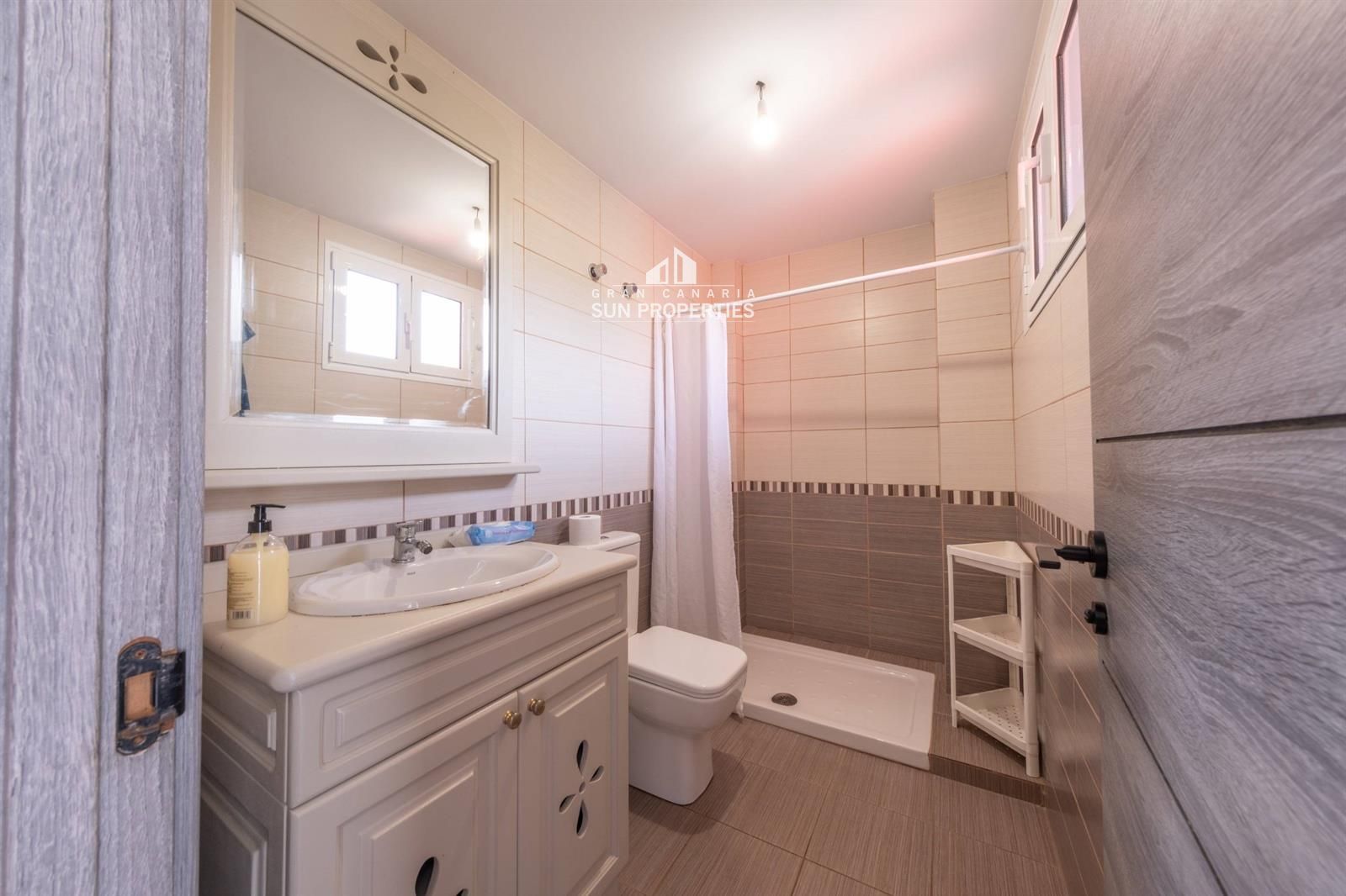 Exclusiva vivienda de nueva construcción en Moya - Foto 15