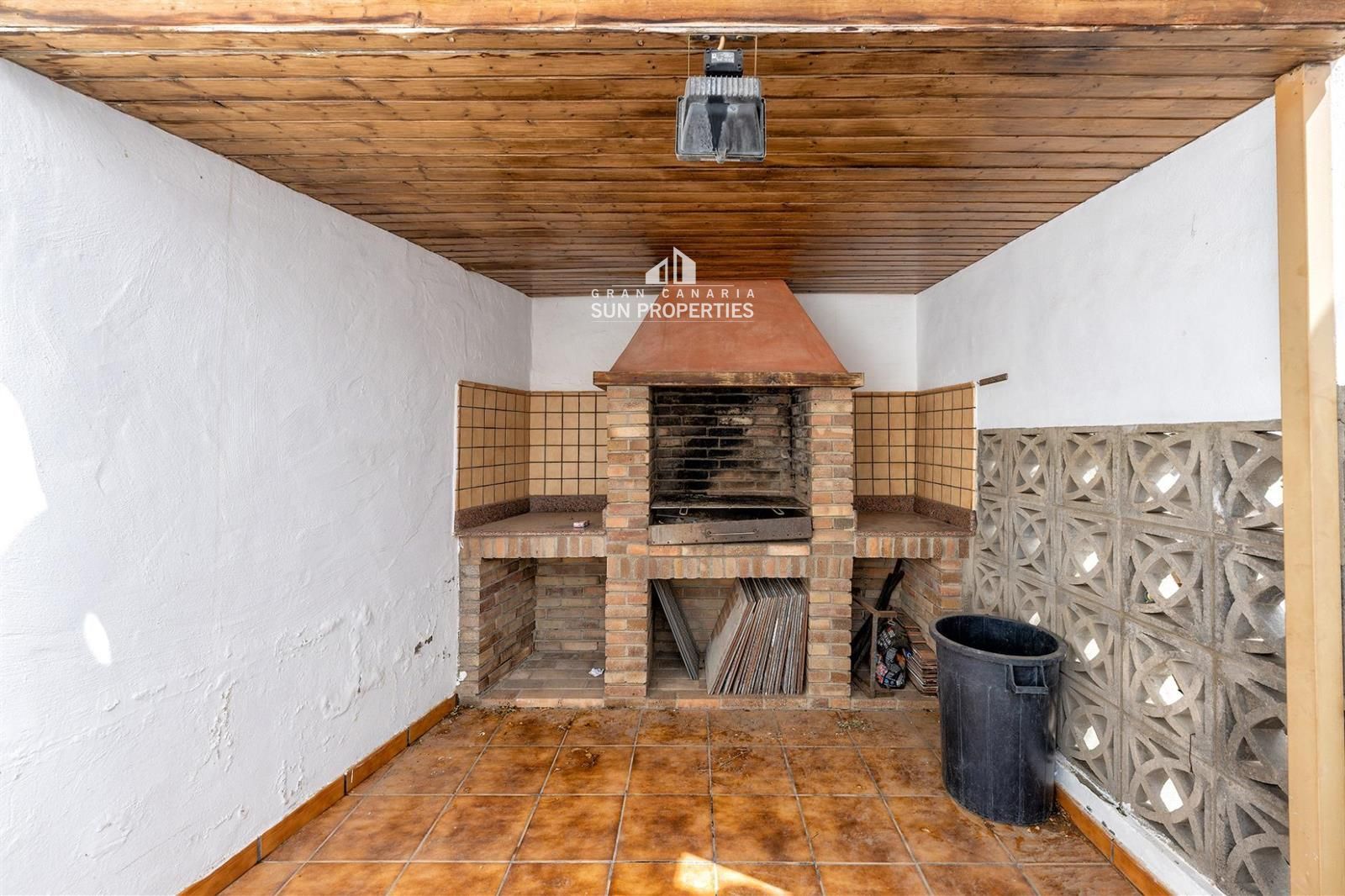 Amplio Chalet Independiente en Los Olivos, Sonnenland – Gran Parcela, Garaje Privado y Totalmente Adaptado - Foto 10
