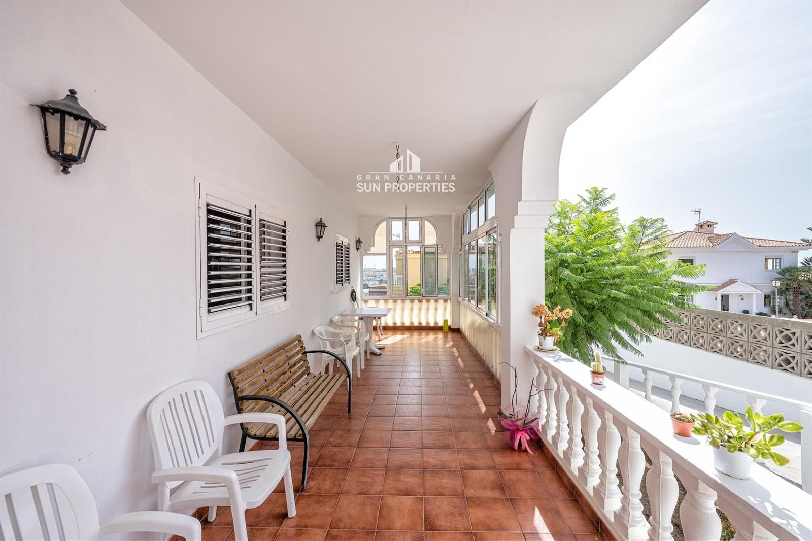 Amplio Chalet Independiente en Los Olivos, Sonnenland – Gran Parcela, Garaje Privado y Totalmente Adaptado - Foto 11