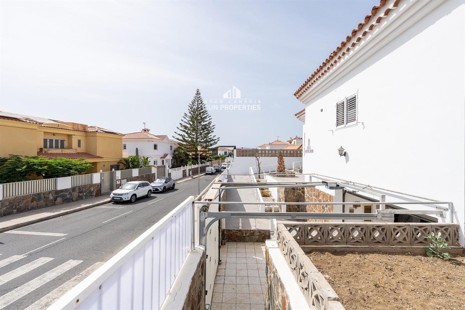 Amplio Chalet Independiente en Los Olivos, Sonnenland – Gran Parcela, Garaje Privado y Totalmente Adaptado - Foto 14