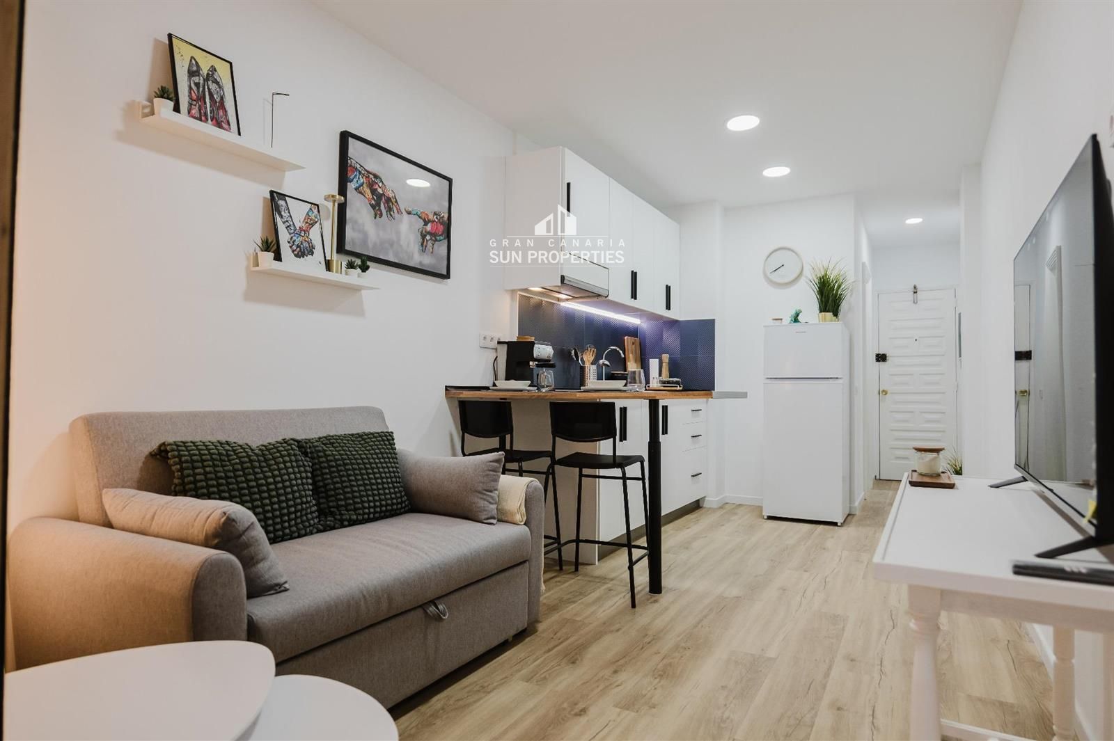 Apartamento reformado y a estrenar con salida directa a Pase de Las Canteras - listo para entrar a vivir - Foto 10