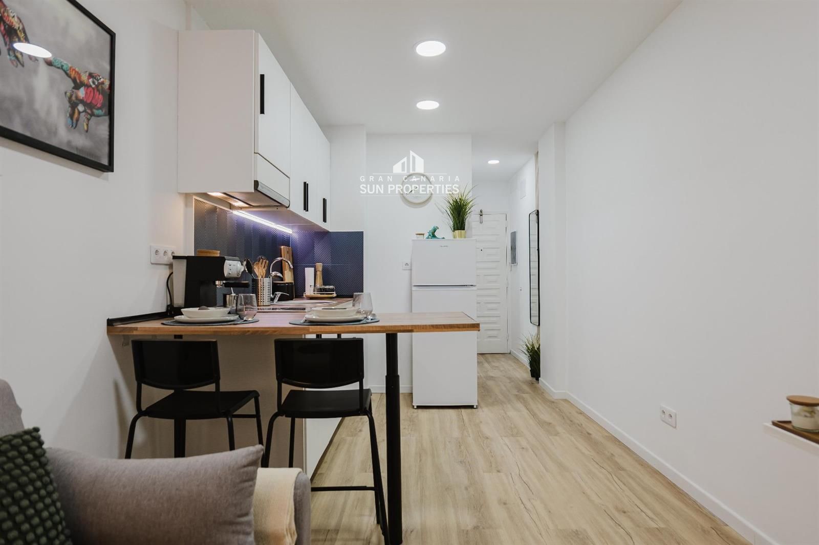 Apartamento reformado y a estrenar con salida directa a Pase de Las Canteras - listo para entrar a vivir - Foto 12