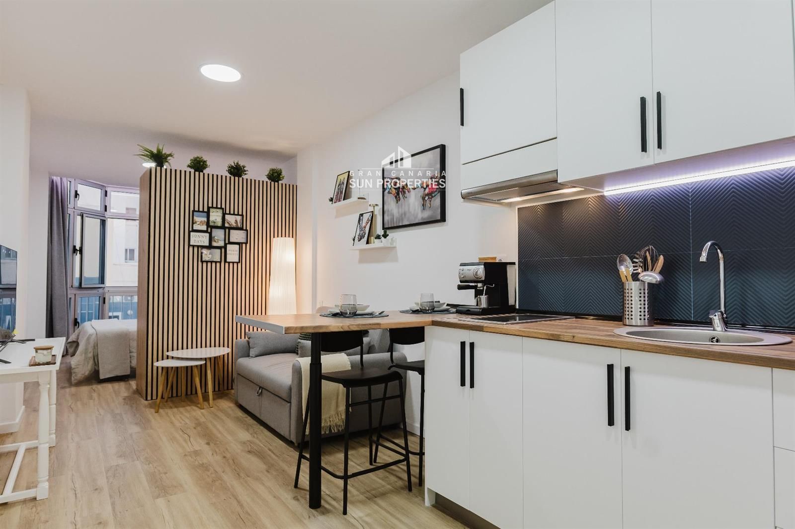 Apartamento reformado y a estrenar con salida directa a Pase de Las Canteras - listo para entrar a vivir - Foto 13