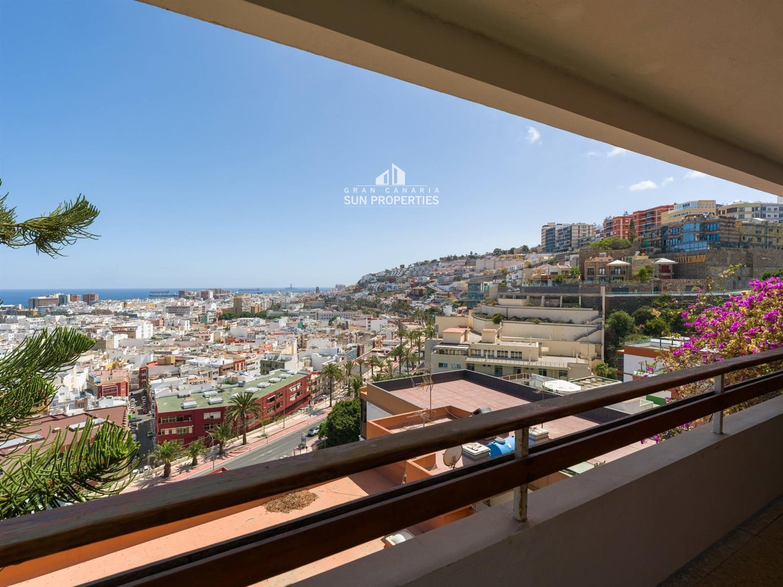 Chalet independiente junto a Paseo de Chil, con jardín, ascensor y vistas a la bahía - Foto 3