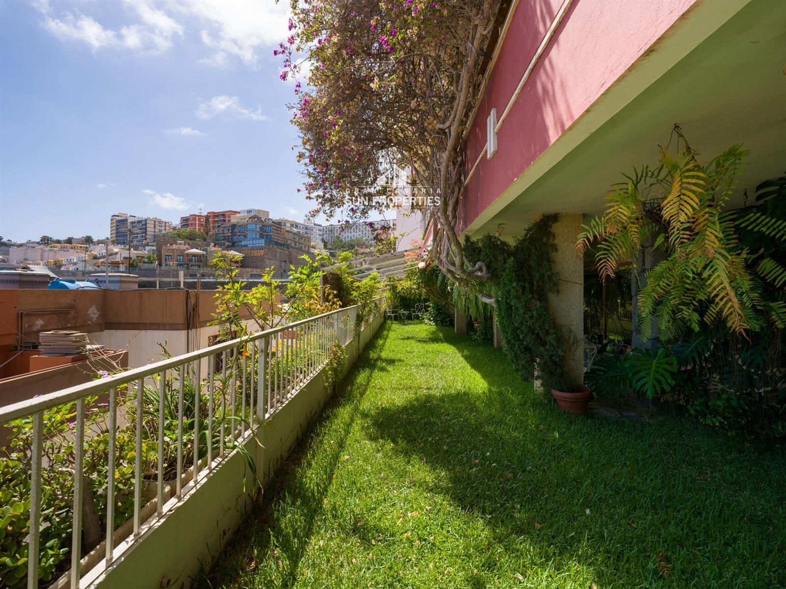 Chalet independiente junto a Paseo de Chil, con jardín, ascensor y vistas a la bahía - Foto 5