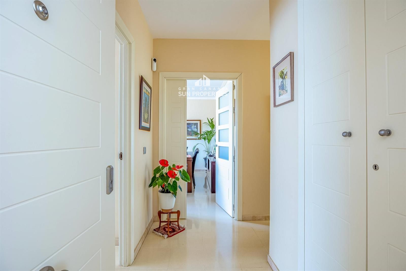 Ático de 3 dormitorios con 2 terrazas y vistas al Parque Juan Pablo II – 7 Palmas - Foto 2