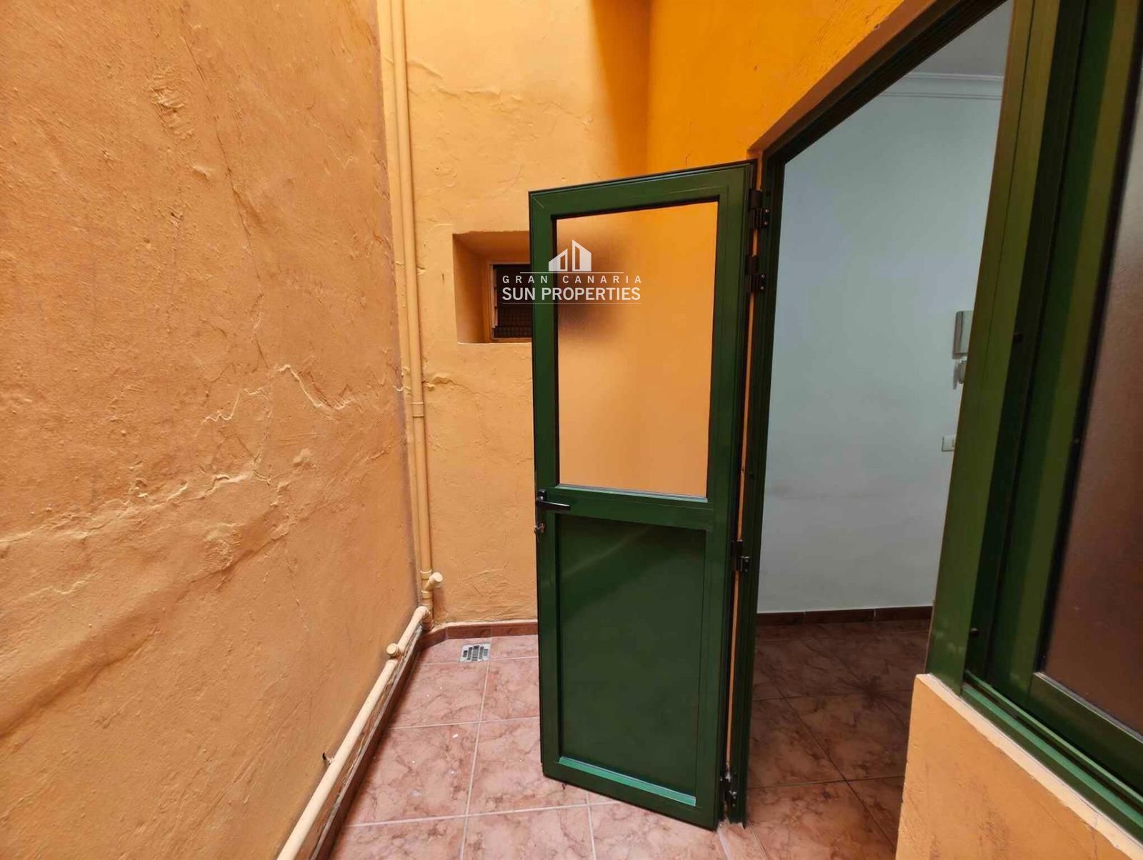 Piso en venta en la emblemática Calle Peregrina en Las Palmas - Foto 4