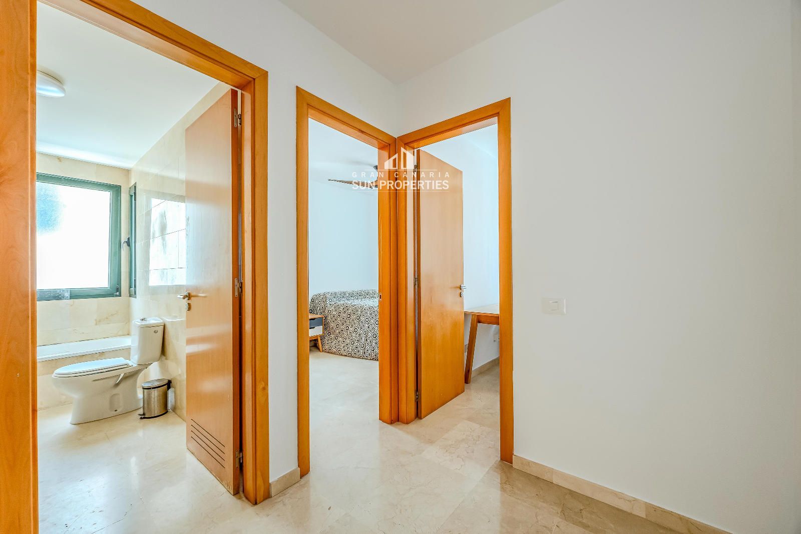 Planta alta - Adosado de 3 dormitorios con terraza de 50 m² y 2 plazas de aparcamiento en Motor Grande