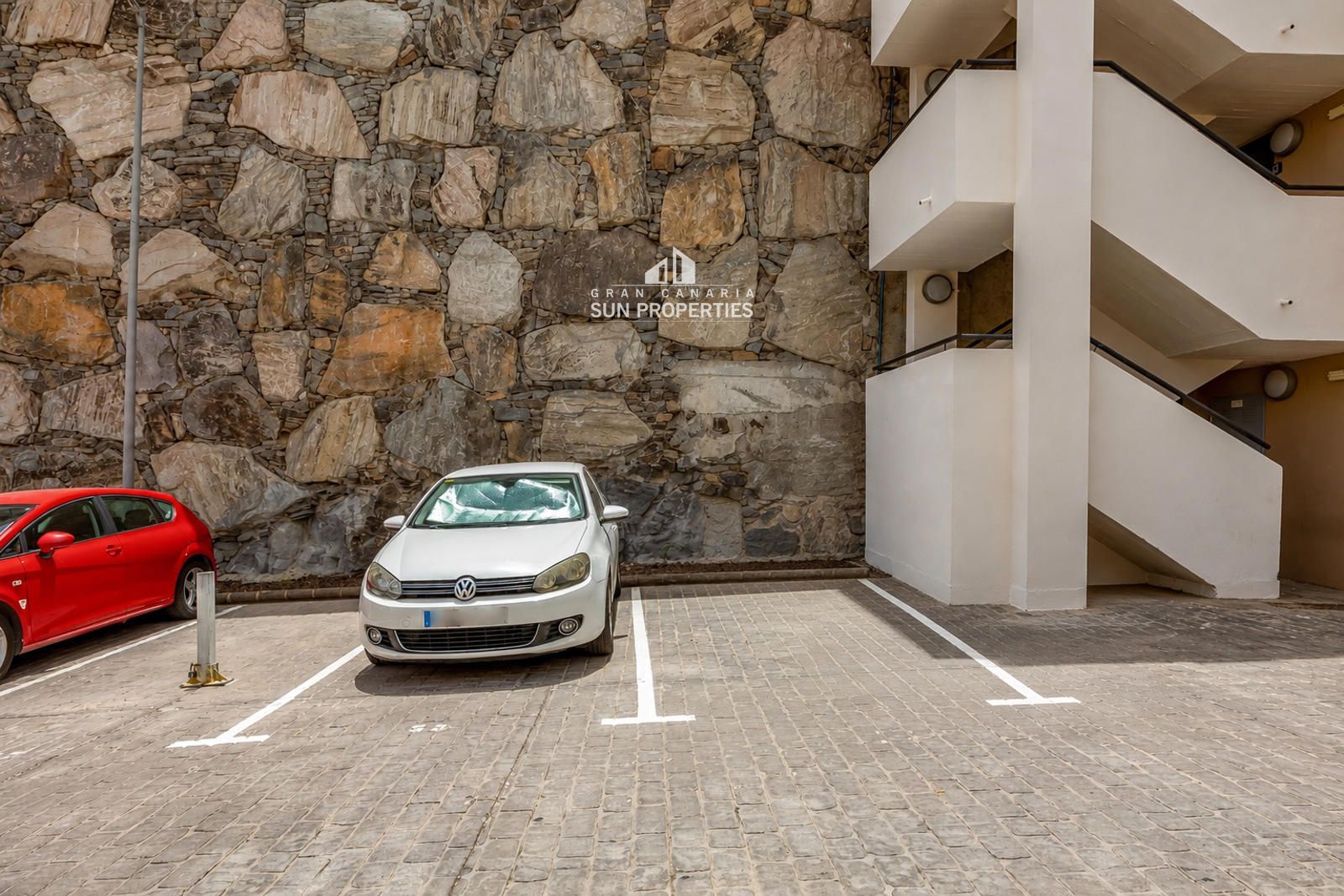 Parking - Adosado de 3 dormitorios con terraza de 50 m² y 2 plazas de aparcamiento en Motor Grande