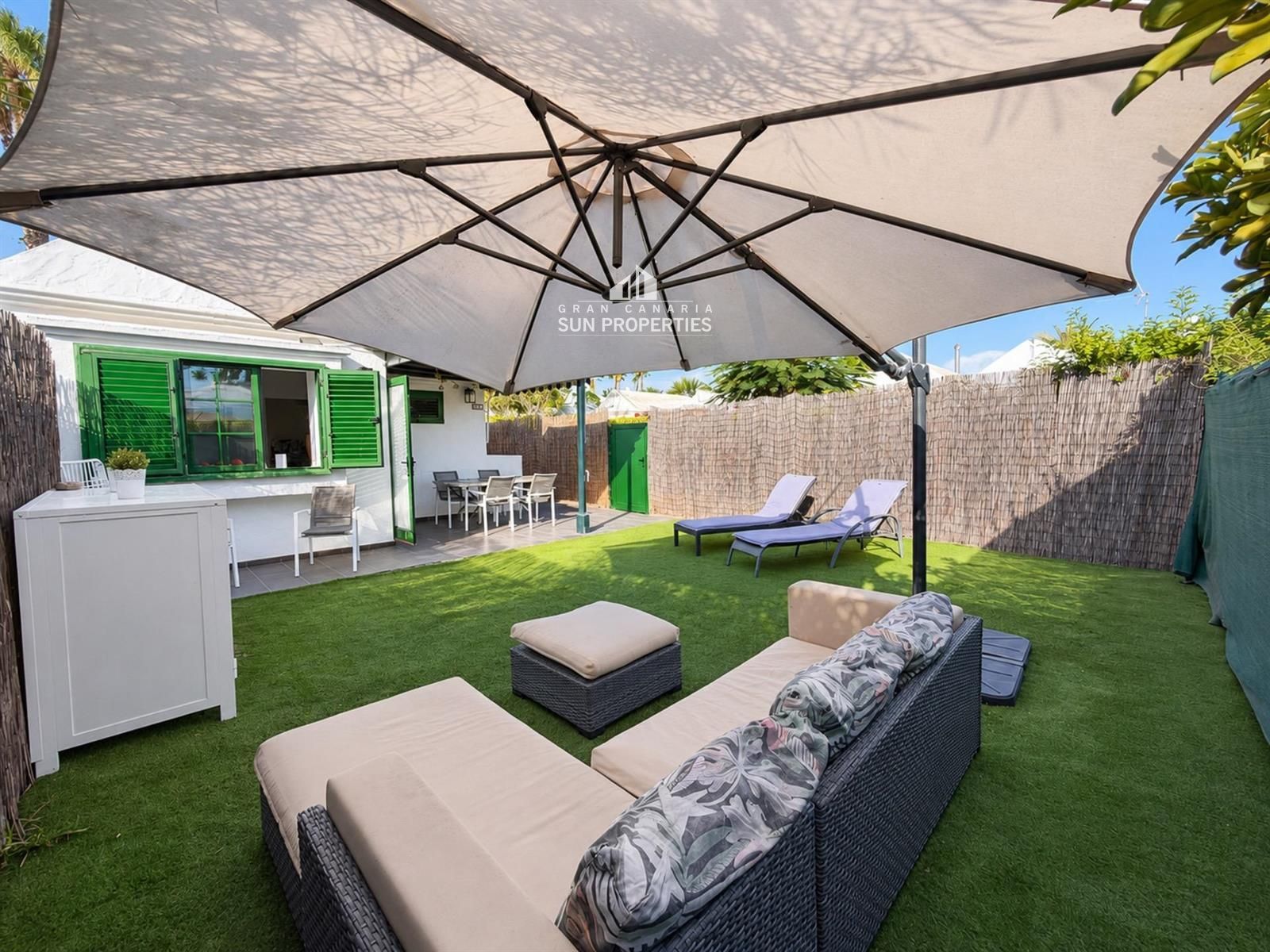 Bungalow reformado con gran terraza en Maspalomas – Complejo Playaflor - Foto 2