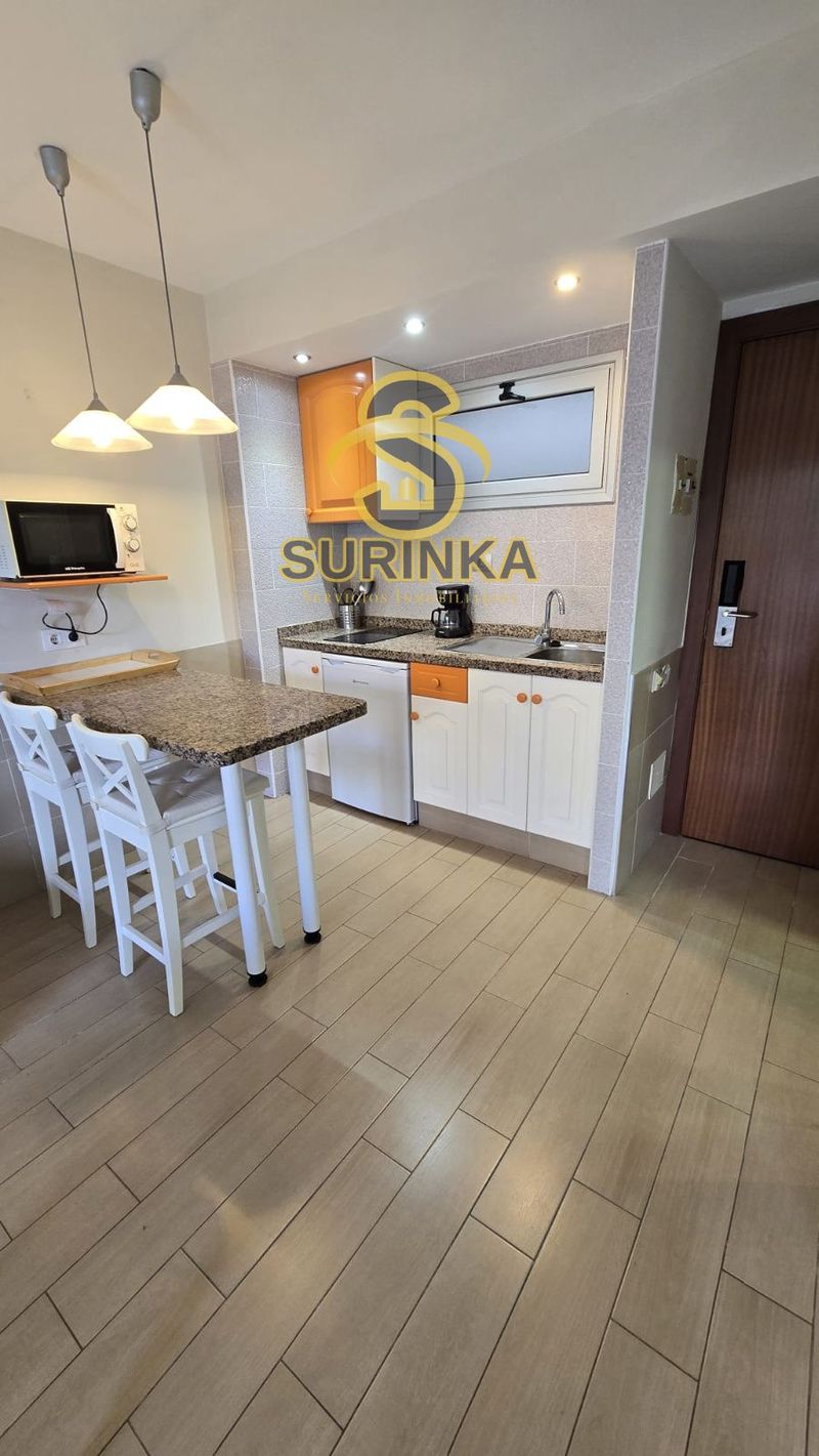Piso en alquiler Playa del Inglés, Las Palmas. Ref: 1132. Surinka Servicios Integrales