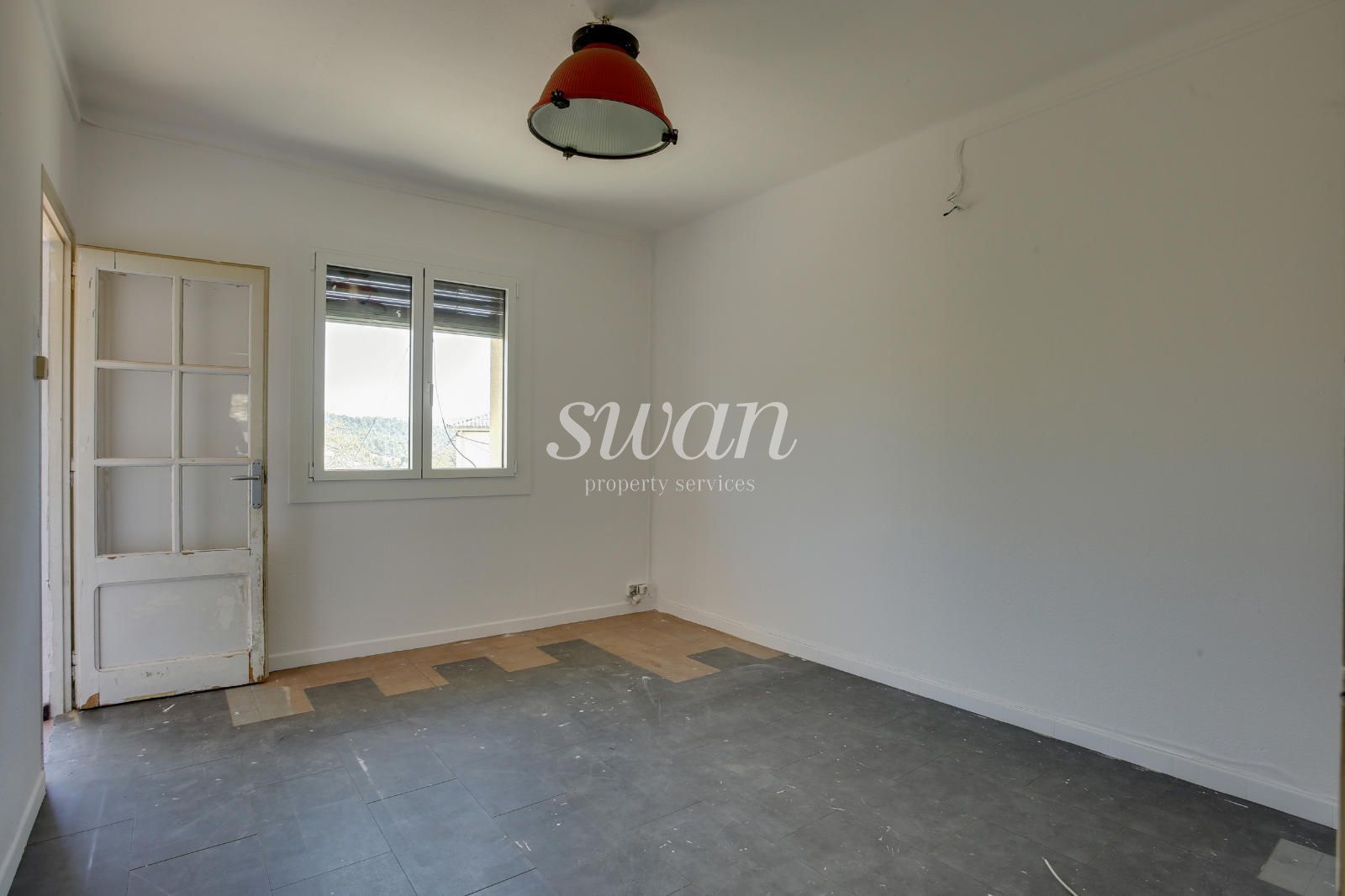 Flat for sale Puig-Reig, Barcelona. Ref: 1557. SWAN PROPERTY SERVICES