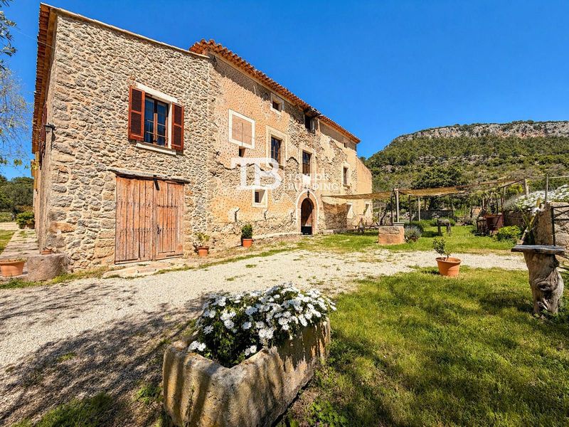 Casa en venta Puigpunyent, Baleares. Ref: 1448. Taylor Building