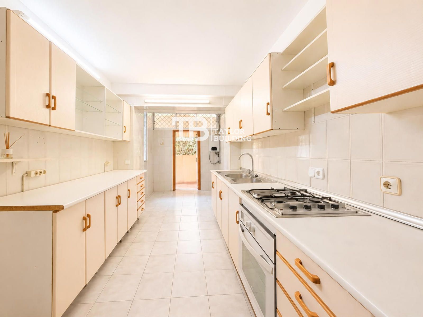 Ground floor apartment with large garden in Cas Català! - Foto 16