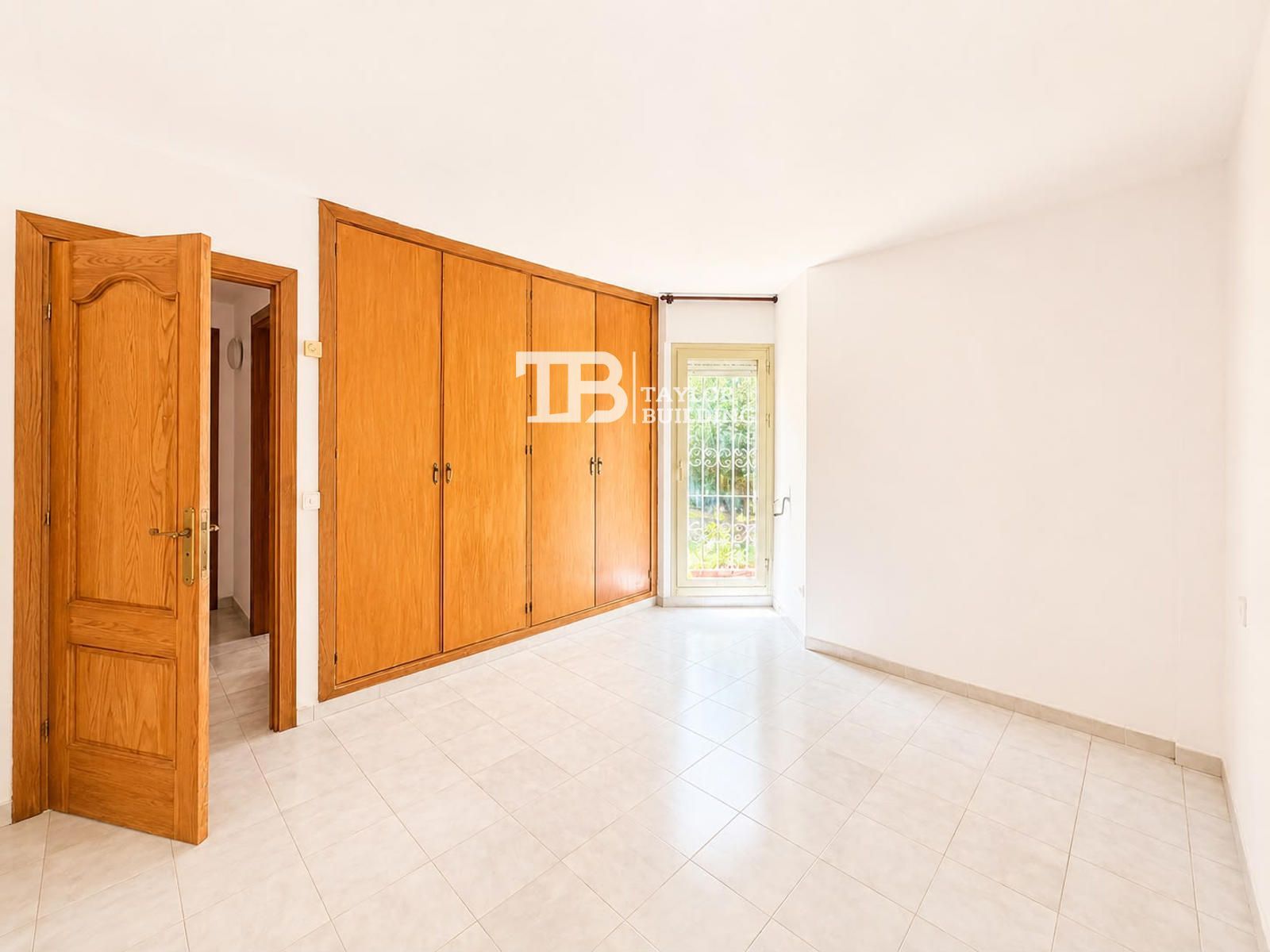 Ground floor apartment with large garden in Cas Català! - Foto 12
