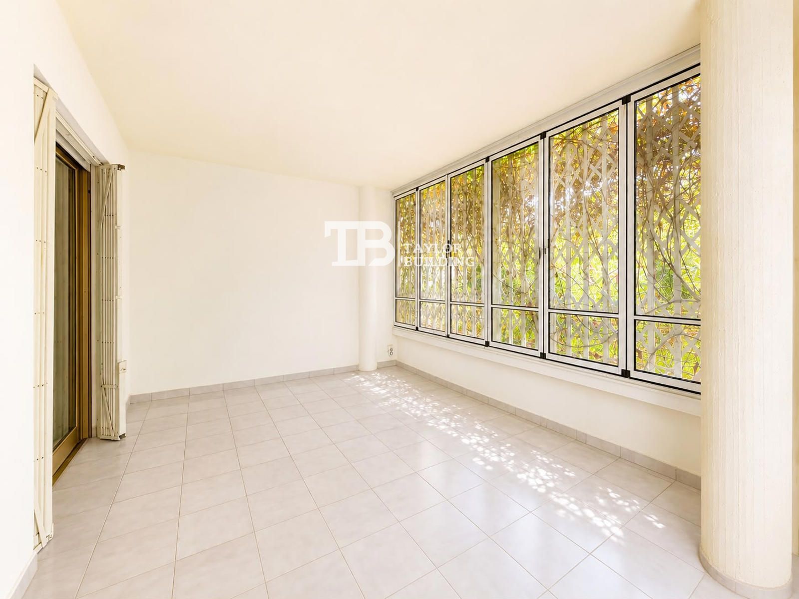 Ground floor apartment with large garden in Cas Català! - Foto 13