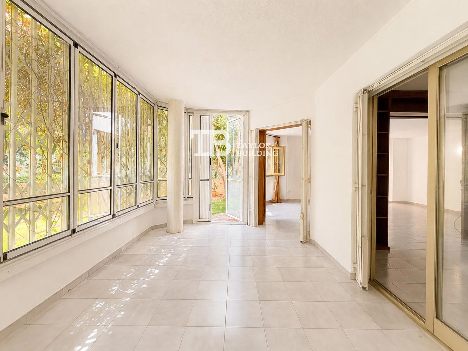 Ground floor apartment with large garden in Cas Català! - Foto 25