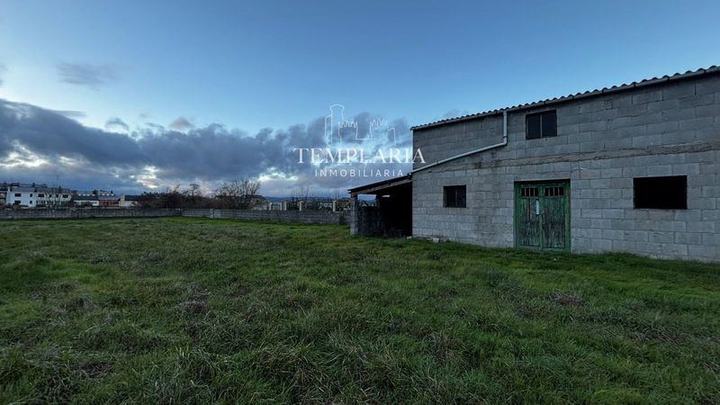 Parcela en venta Ponferrada, León. Ref: 1057. TEMPLARIA INMOBILIARIA