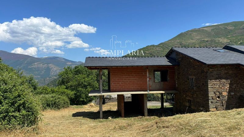 Casa en venta Benuza, León. Ref: 1059. TEMPLARIA INMOBILIARIA