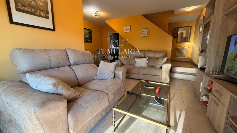 Adosado en venta Carracedelo, León. Ref: 1066. TEMPLARIA INMOBILIARIA