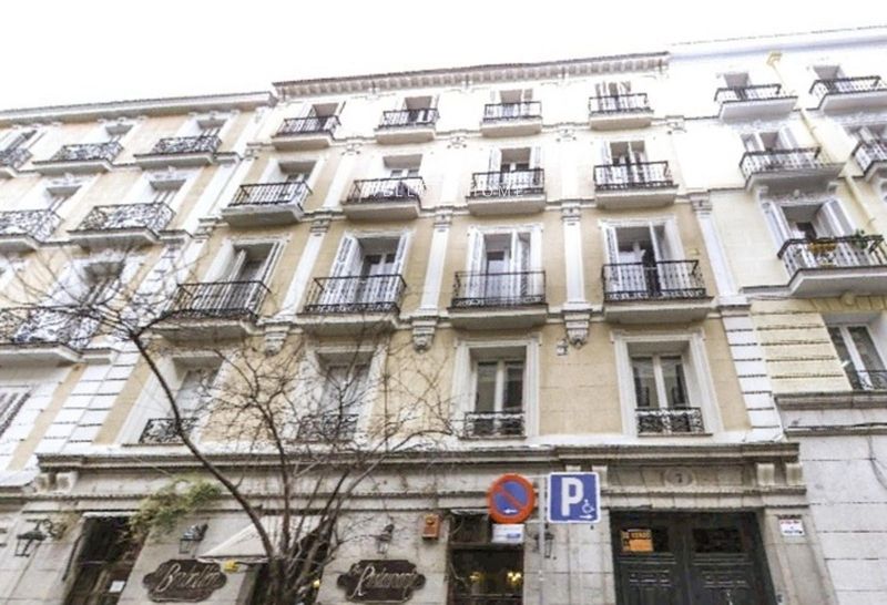 Piso en venta Madrid. Ref: 3276. The Well Come Home