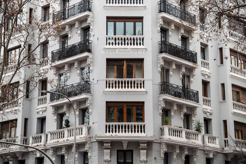 Flat for sale Madrid. Ref: 3562. The Well Come Home