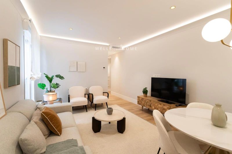 Flat for sale Madrid. Ref: 3780. The Well Come Home