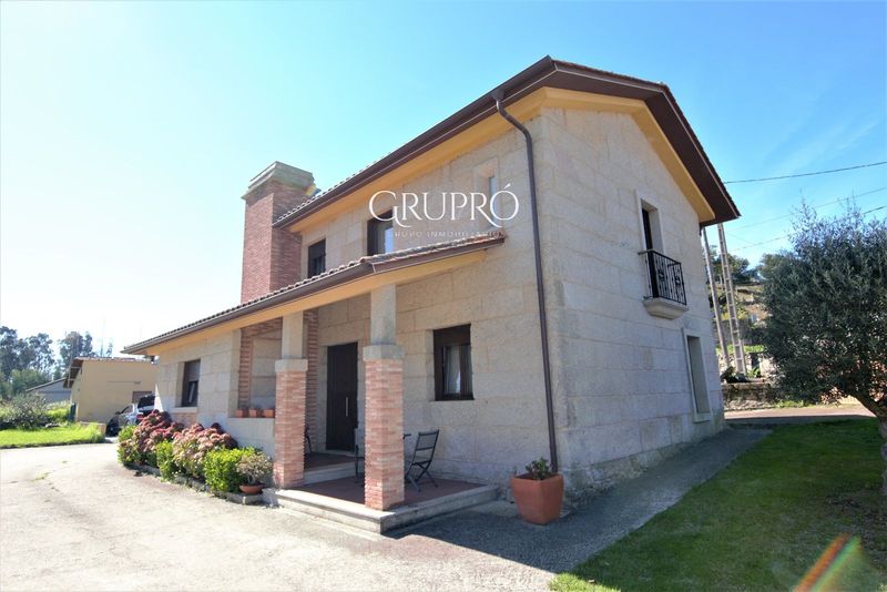 Chalet Independiente en venta Vigo, Pontevedra. Ref: 2106. GRUPRÓ