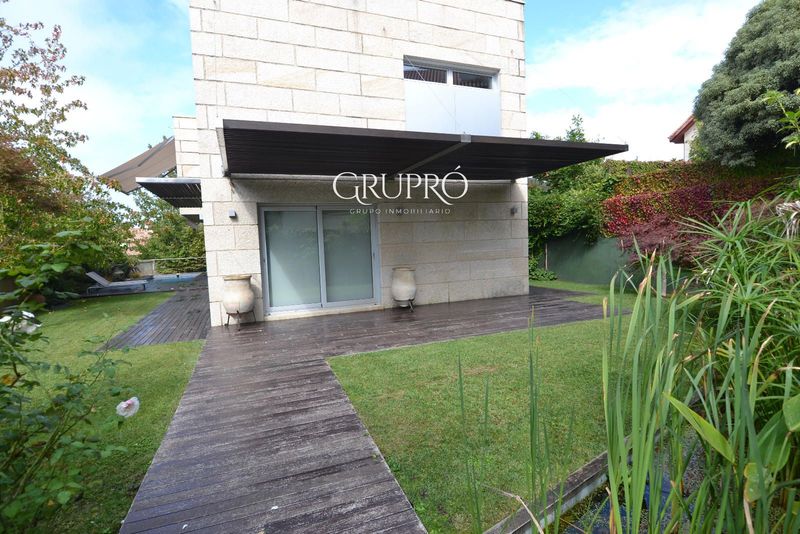 Chalet Independiente en venta Vigo, Pontevedra. Ref: 2442. GRUPRÓ