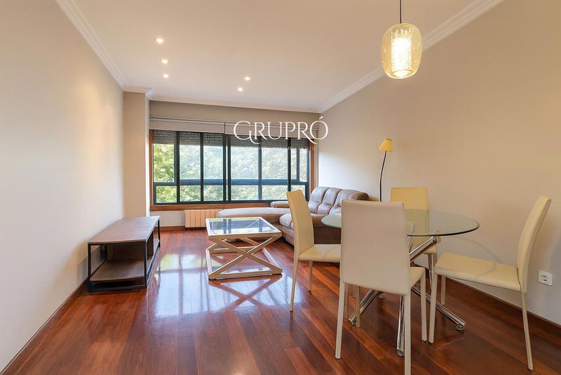 Piso en alquiler Vigo, Pontevedra. Ref: 3710. GRUPRÓ