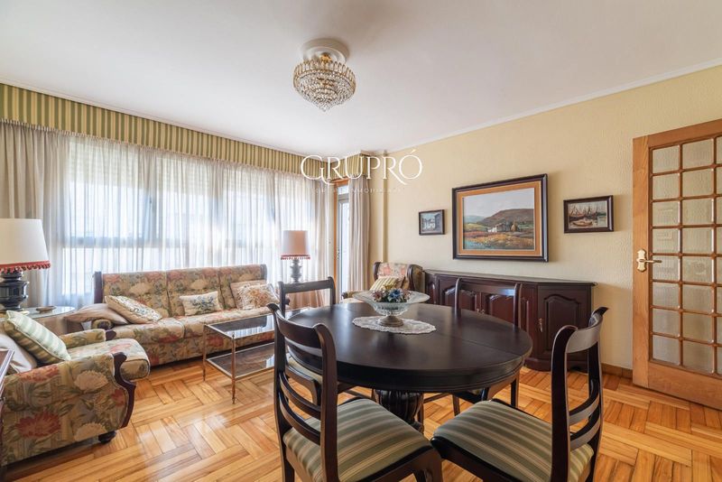 Piso en venta Vigo, Pontevedra. Ref: 3711. GRUPRÓ