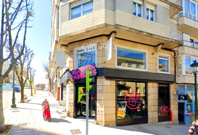 Local Comercial en venta, alquiler y traspaso Vigo, Pontevedra. Ref: 4137. GRUPRÓ