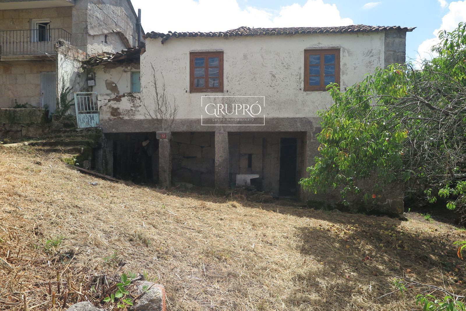 CASA TRADICIONAL EN GONDA, MORGADÁNS | 917 m² DE PARCELA Y GRAN POTENCIAL DE REHABILITACIÓN