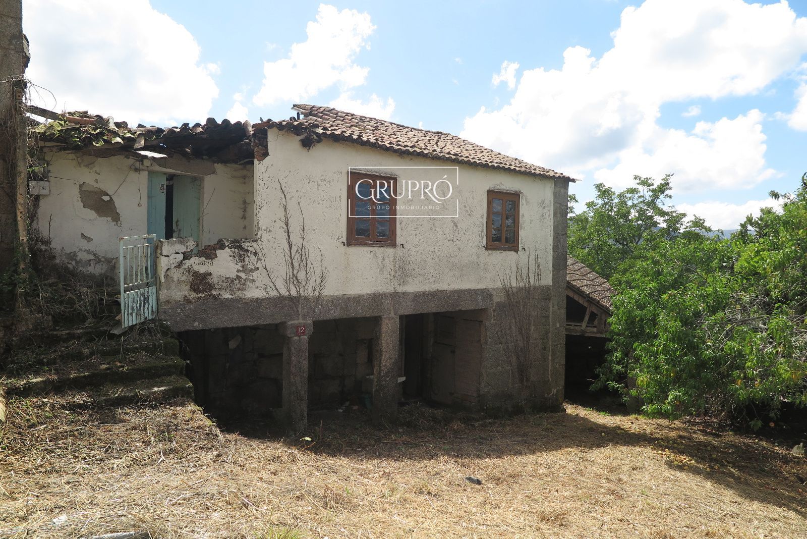 CASA TRADICIONAL EN GONDA, MORGADÁNS | 917 m² DE PARCELA Y GRAN POTENCIAL DE REHABILITACIÓN