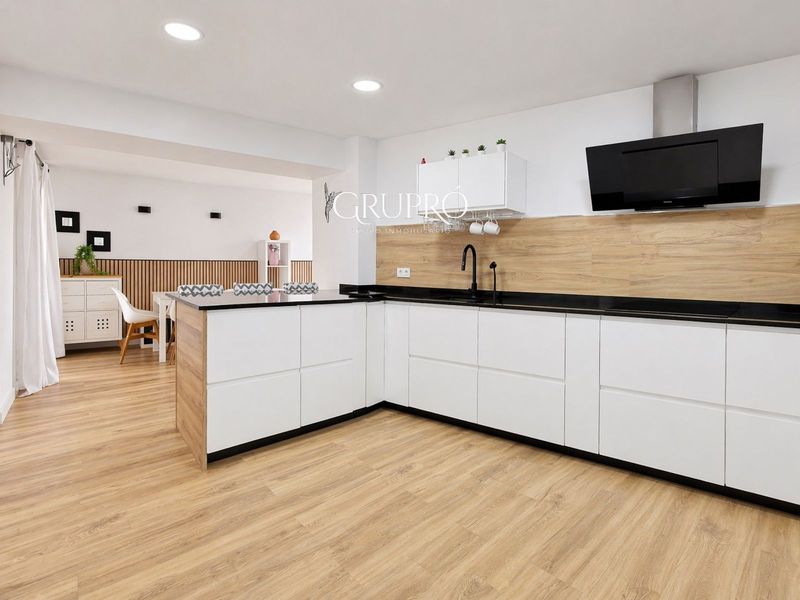 Piso en alquiler Vigo, Pontevedra. Ref: 4379. GRUPRÓ