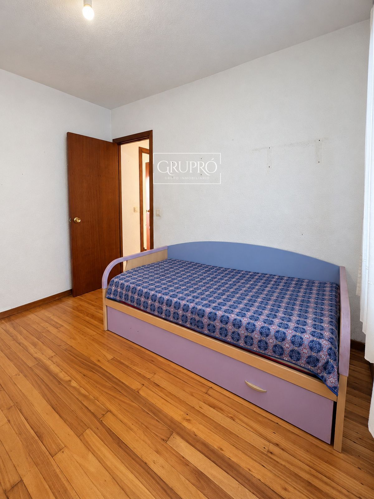 VIVIENDA CON VISTAS AL PUERTO Y UNAS POSIBILIDADES ÚNICAS EN PLENO CENTRO DE BAIONA - Foto 17
