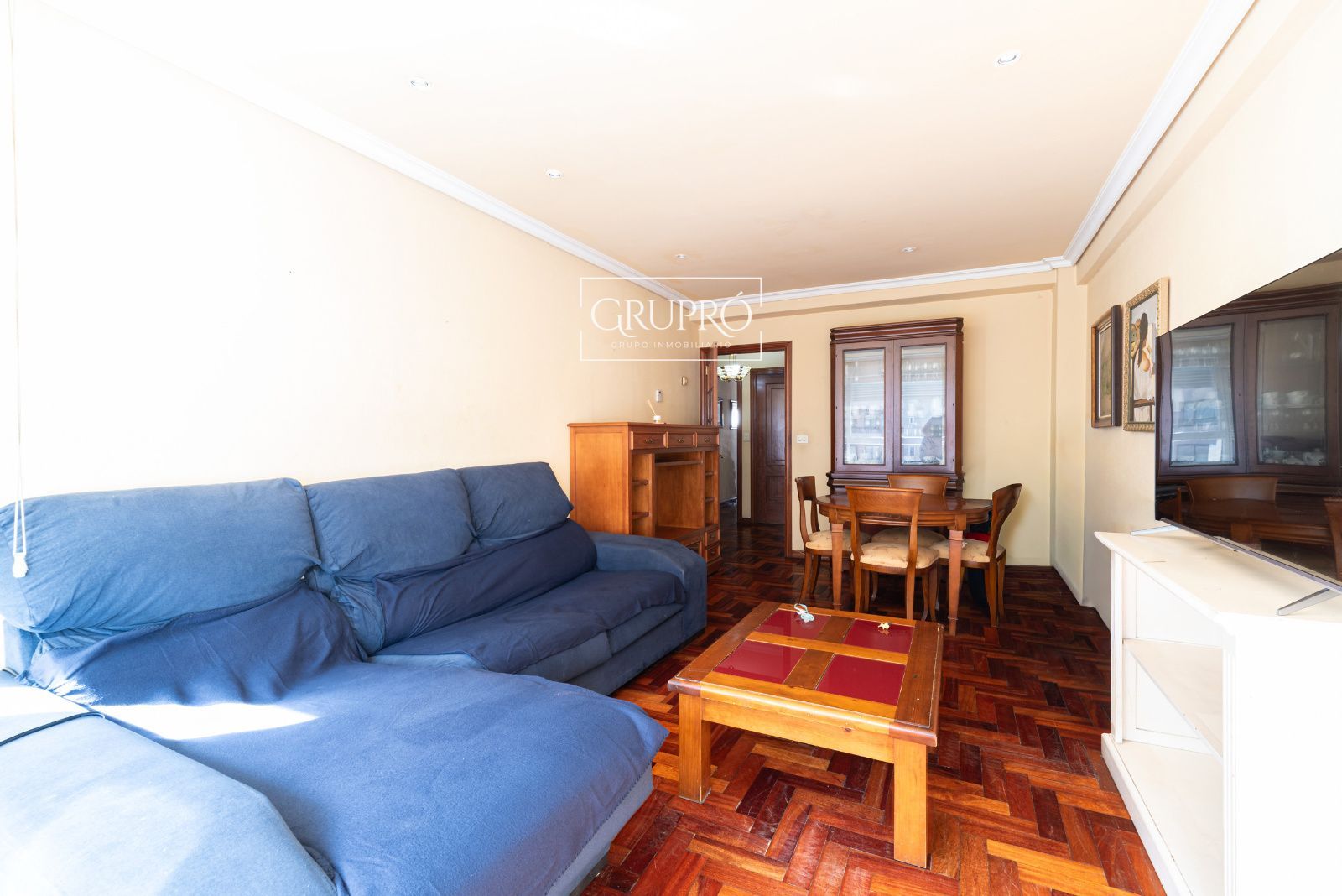 PISO DE 4 HABITACIONES CON GARAJE AL LADO DE PLAZA ELÍPTICA