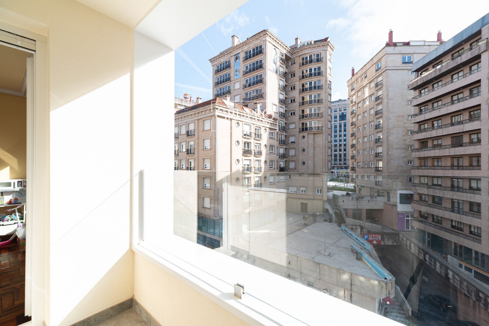 PISO DE 4 HABITACIONES CON GARAJE AL LADO DE PLAZA ELÍPTICA