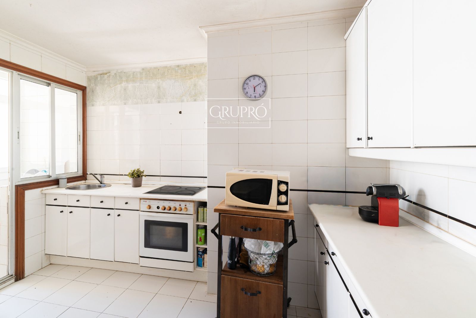PISO DE 4 HABITACIONES CON GARAJE AL LADO DE PLAZA ELÍPTICA