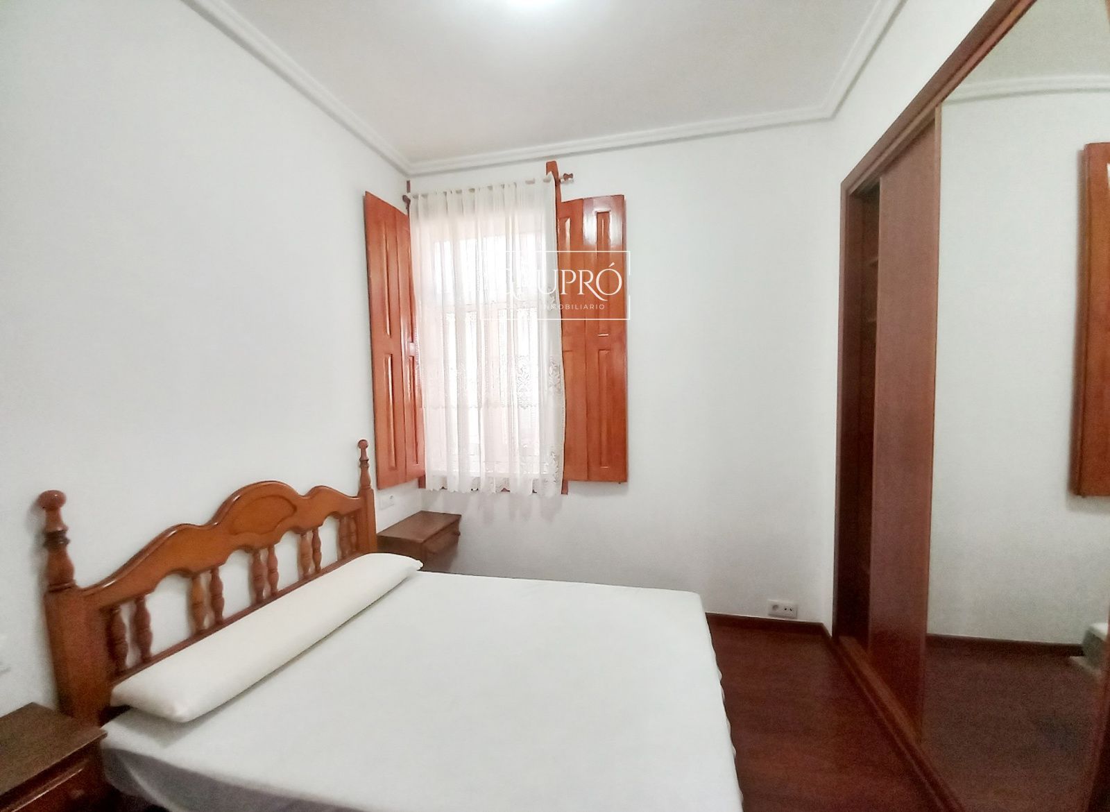PISO DE 3 HABITACIONES AMUEBLADO EN TOMÁS ALONSO (BOUZAS)