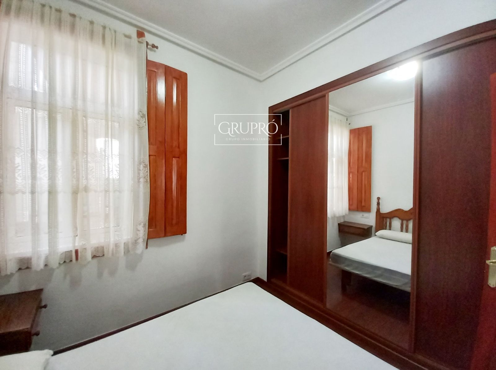 PISO DE 3 HABITACIONES AMUEBLADO EN TOMÁS ALONSO (BOUZAS)