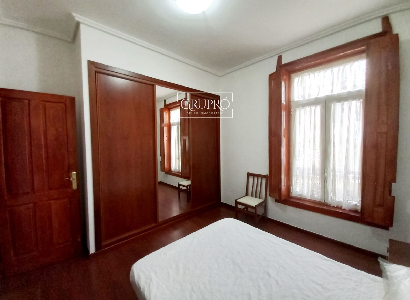 PISO DE 3 HABITACIONES AMUEBLADO EN TOMÁS ALONSO (BOUZAS)