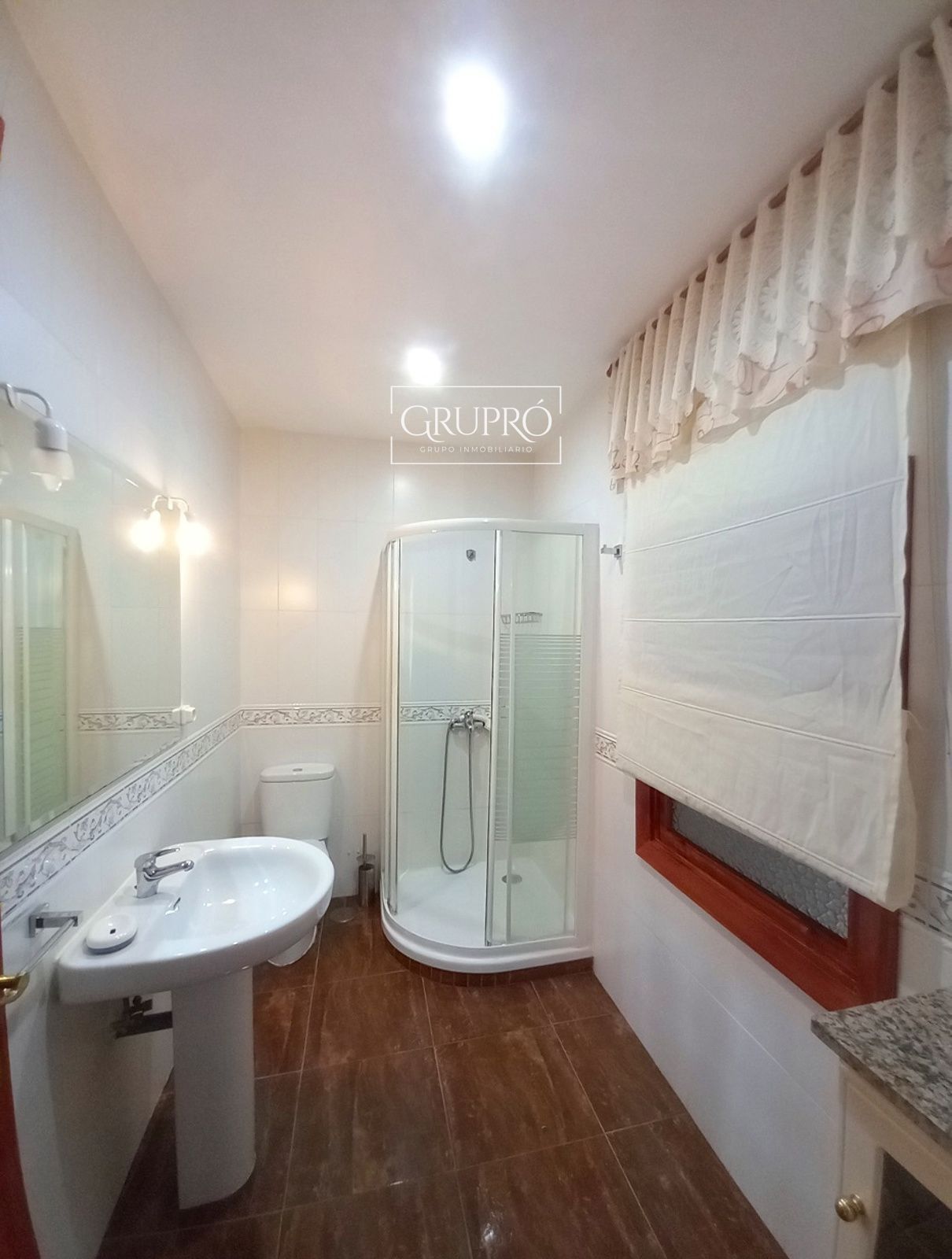 PISO DE 3 HABITACIONES AMUEBLADO EN TOMÁS ALONSO (BOUZAS)