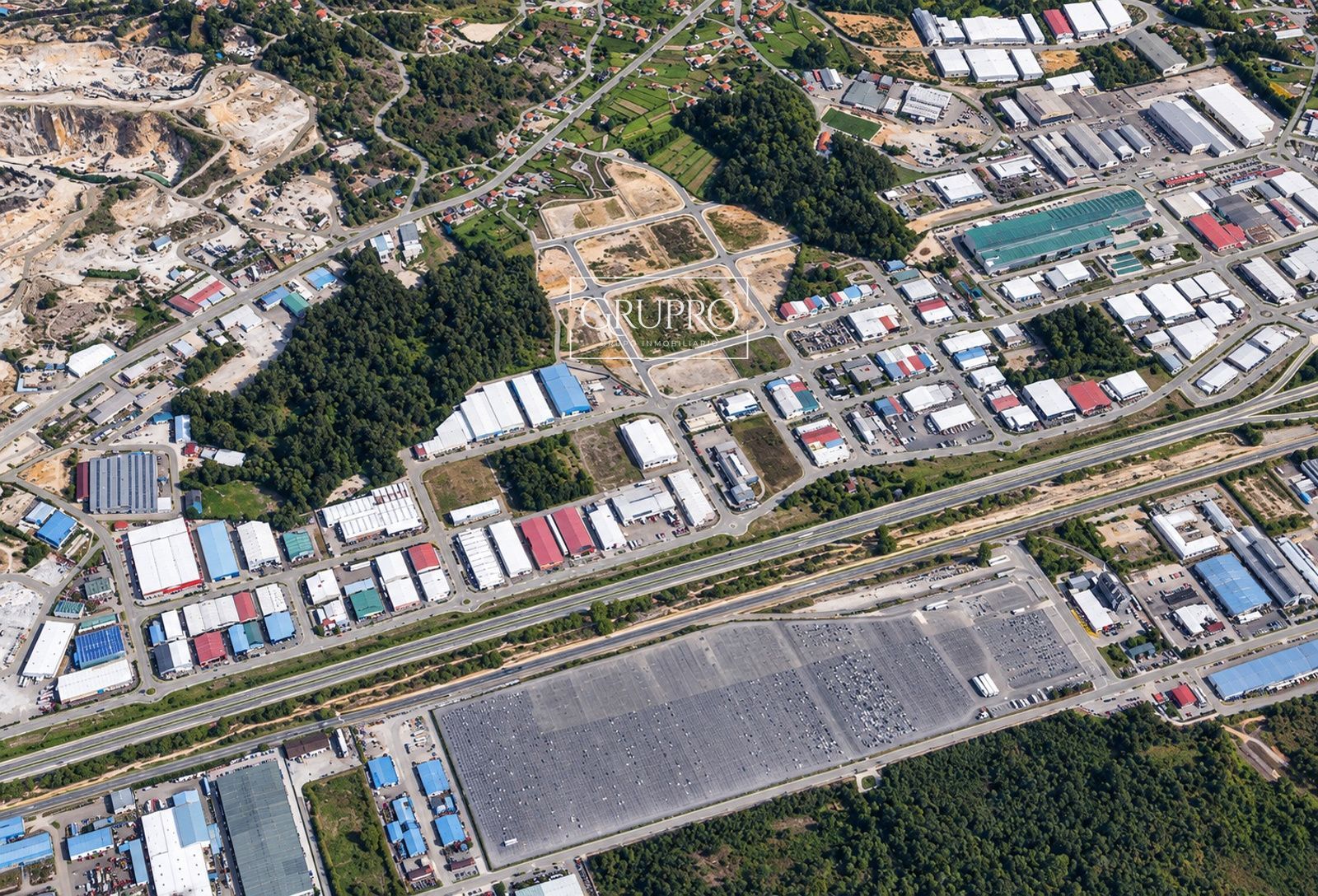 Nave de 1.400 m2 en el polígono a granxa (o porriño) – foto 3