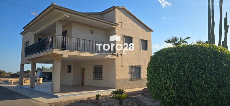 Detached Villa for sale Elche/Elx, Alicante. Ref: 1690. Inmobiliaria Toro28 S.L.