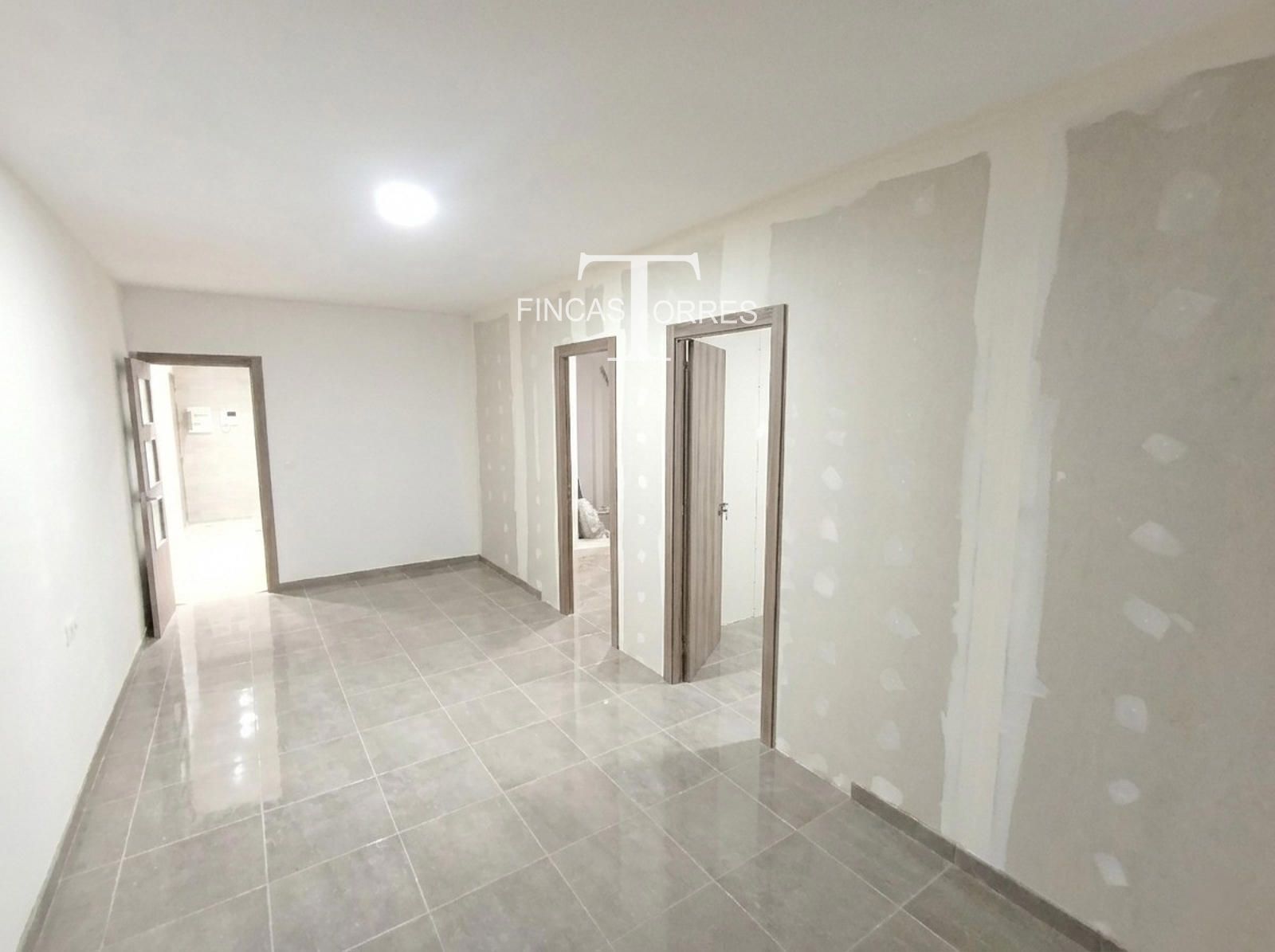 Local Comercial en venta Sant Boi de Llobregat, Barcelona. Ref: 16859. Fincas Torres