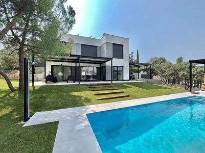 House for sale Torrelodones, Madrid. Ref: 1002. Triaca Real Estate