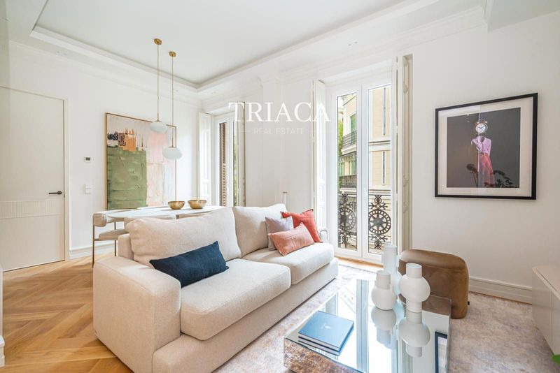 Flat for sale Madrid. Ref: 1945. Triaca Real Estate