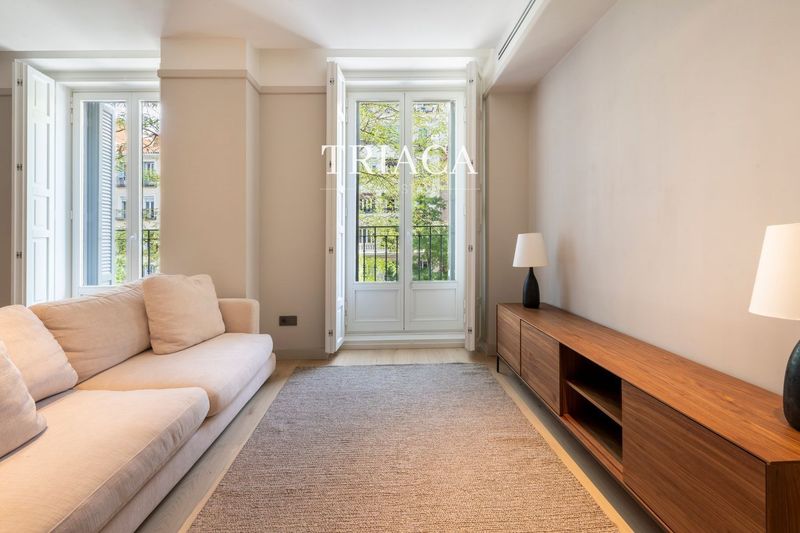 Flat for sale Madrid. Ref: 1968. Triaca Real Estate